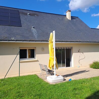 Maison 5 pièces 1585 €