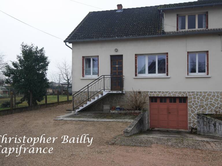 Maison 4 chambres, à proximité des commodités, élevée sur sous-sol — photo 1