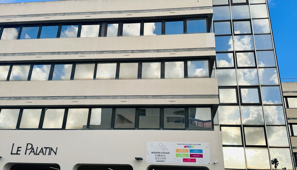 Local commercial 4 pièces  à vendre Hyères 83400