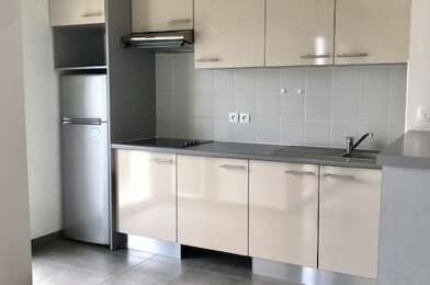 Appartement 3 pièces 843 €
