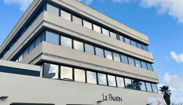 Local commercial 5 pièces  à vendre Hyères 83400