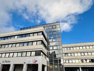 HYERES - SECTEUR MEDIATHEQUE - LOCAL PROFESSIONNEL 99m2 LOUE — photo 4
