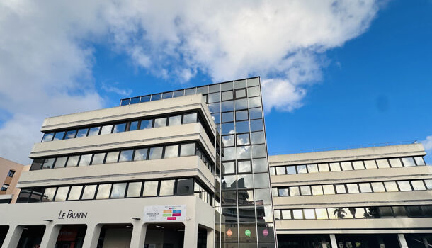 Local commercial 5 pièces  à vendre Hyères 83400