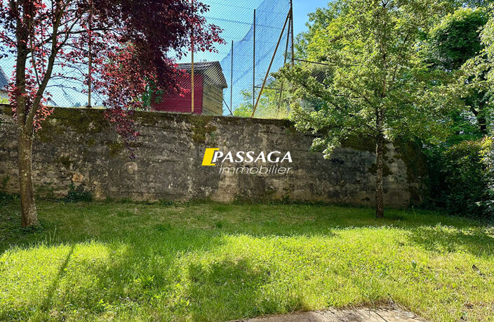 A VENDRE - Appartement de type 2 - 35.26 m² avec jardin privatif et parking - SAINT GENIEZ D'OLT ET D'AUBRAC — photo 4