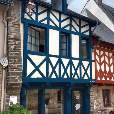 Immeuble  281165 €