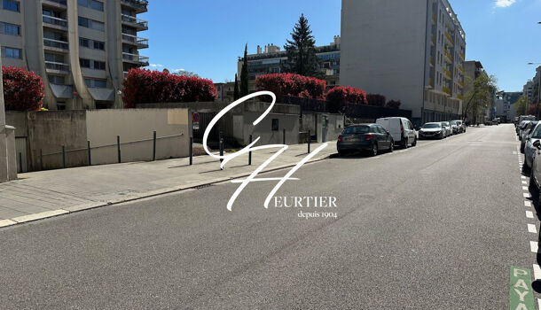 Parking  à louer Grenoble 38100
