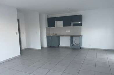 Appartement 4 pièces 998 €