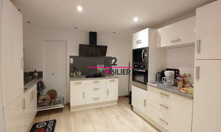 Immeuble  174 m² à vendre à Le Teil (07400)