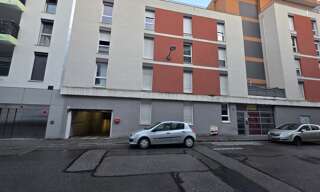 Garage  12 m² à louer à Villeurbanne (69100)