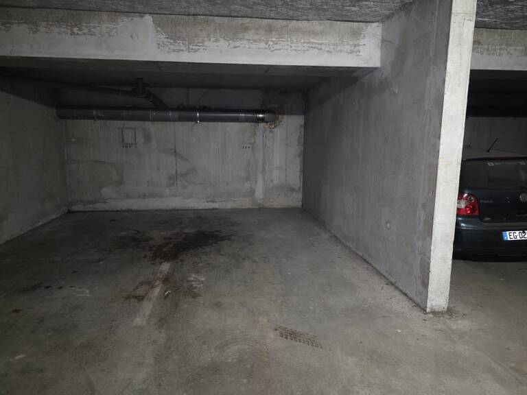 Garage Parking à louer Villeurbanne — photo 1