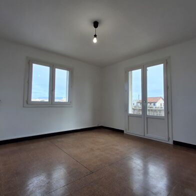 Appartement 2 pièces 775 €