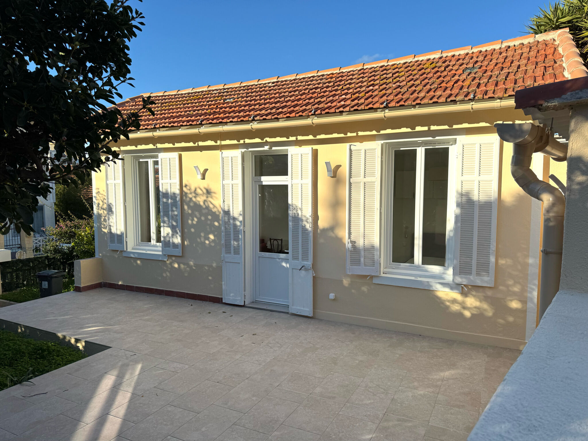 Villa / Maison  T2 à louer Seyne-sur-Mer (La) 83500