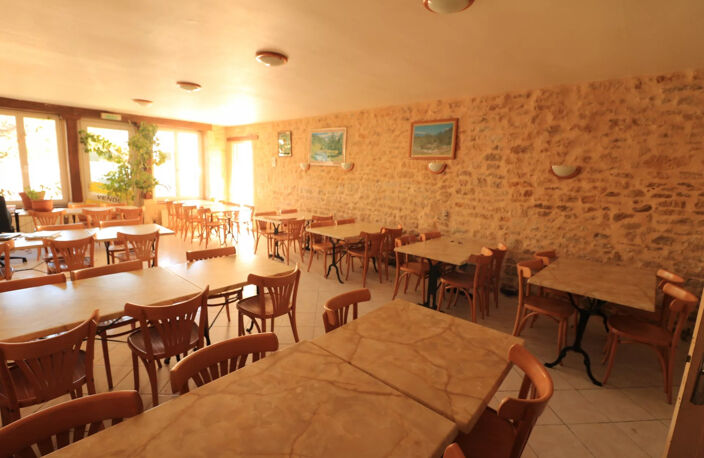 Guerigny, idéal investissement ensemble immobilier d'un rest — photo 4