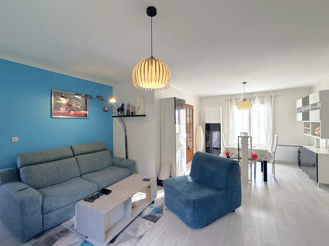 CAEN MAISON D'HABITATION DE 8 PIECES PRINCIPALES A VENDRE — photo du bien
