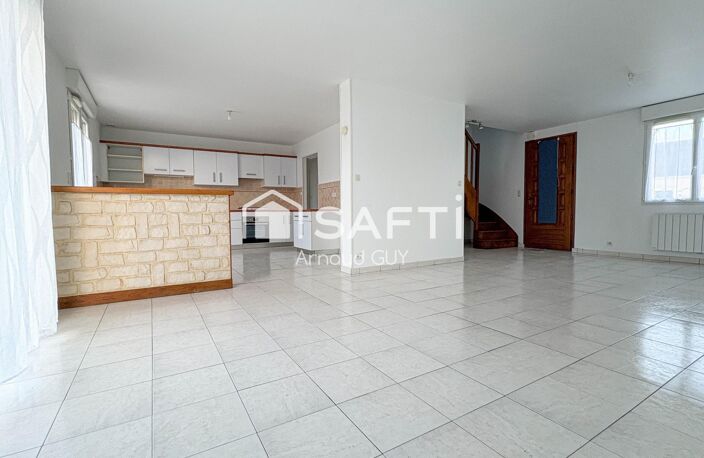 Pavillon avec 5 chambres et terrain — photo 2
