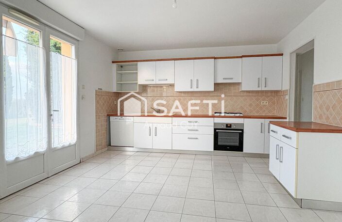 Pavillon avec 5 chambres et terrain — photo 3