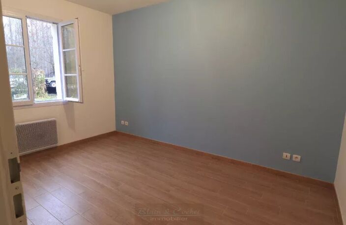 Maison spacieuse avec 4 chambres à Conflans-sur-Loing — photo 5