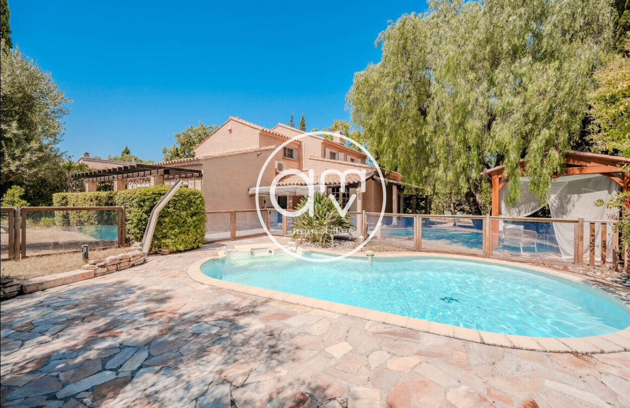 Villa / Maison  T7 à vendre Pradet (Le) 83220