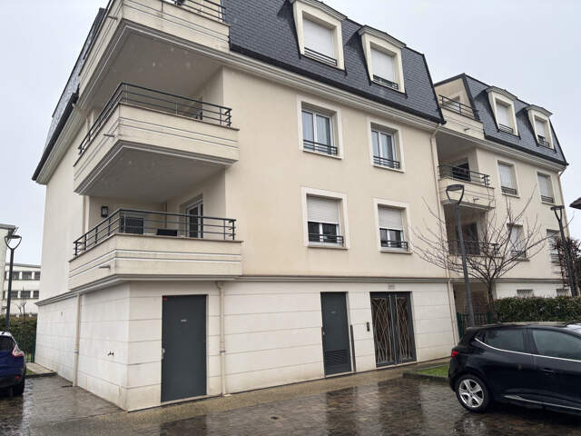Appartement à vendre Ste Geneviève des Bois — photo du bien