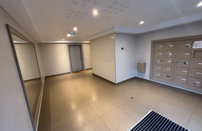 Appartement à vendre Ste Geneviève des Bois — photo 2