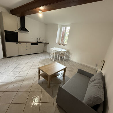 Appartement 3 pièces 1050 €