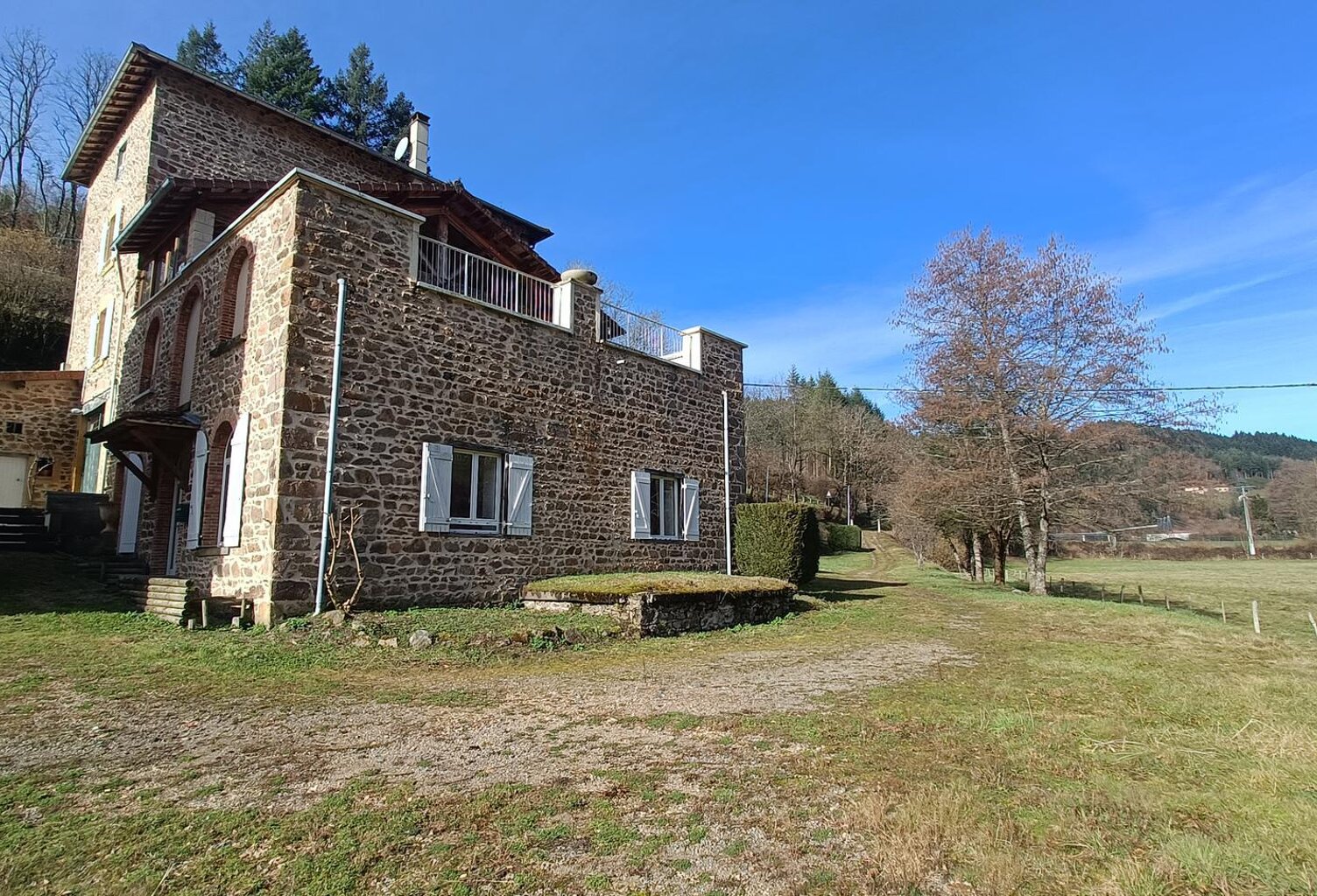 Vente maison 8 pièces 286 m² Cublize (69550) — photo 1