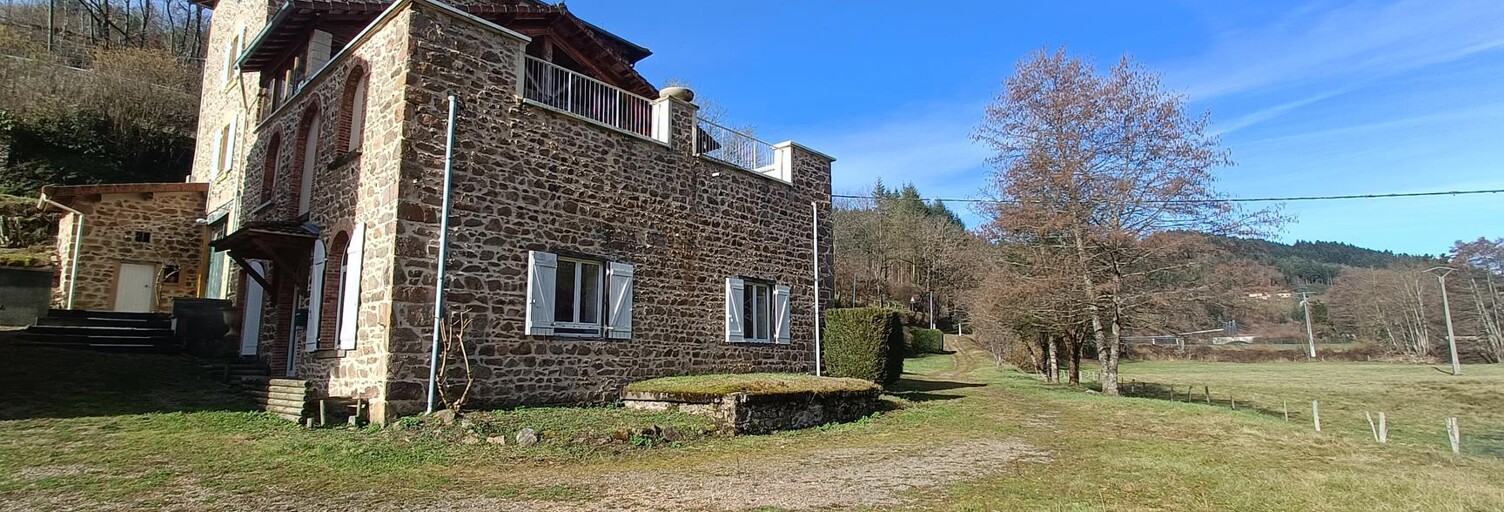 Maison 8 Pièces 286 m² à vendre à Cublize (69550)