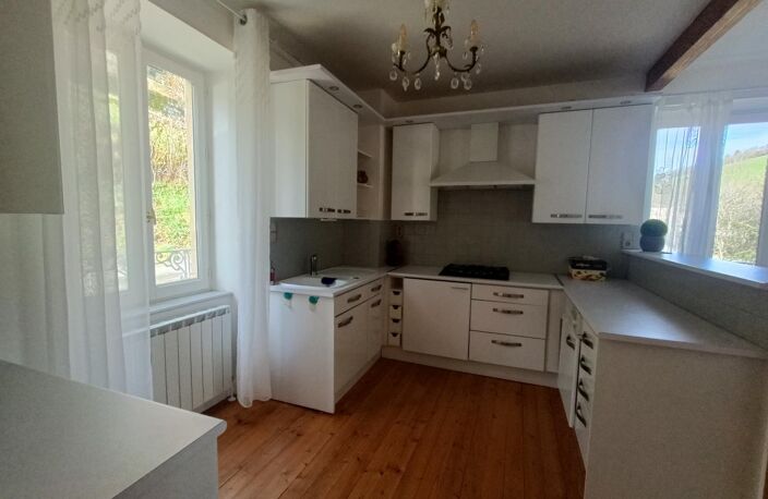 Vente maison 8 pièces 286 m² Cublize (69550) — photo 5