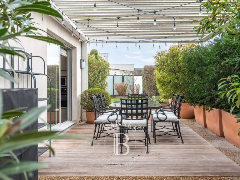 Lyon 3 - Rue Montbrillant - Attique de 125,97 m² avec 330 m² de Terrasse - 3 chambres - Garages — photo 1