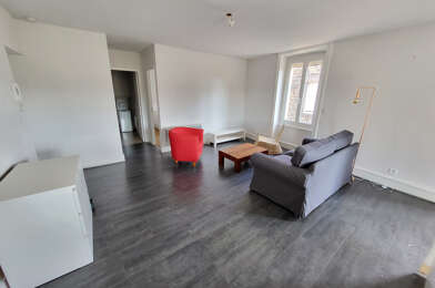 Appartement 3 pièces 740 €