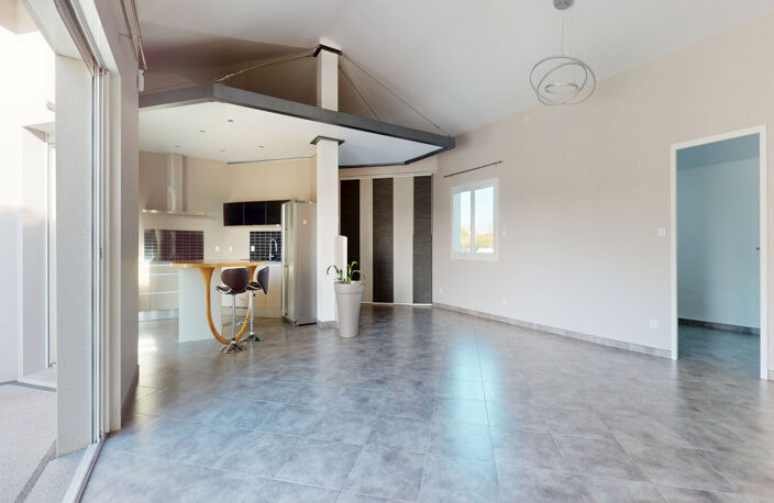 Villa d'exception 4 pièces 134 m2 - piscine, double garage - — photo 4
