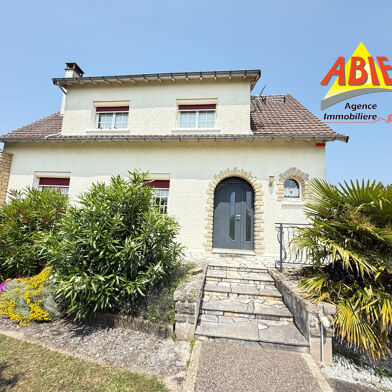 Maison 11 pièces 365750 €