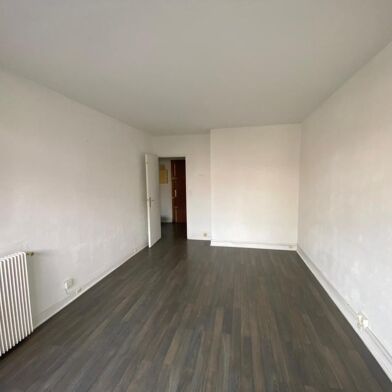 Appartement 2 pièces 1065 €