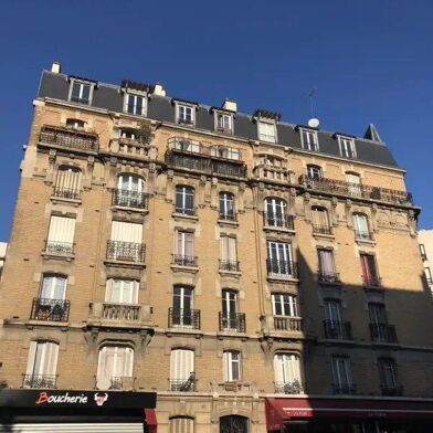 Appartement 1 pièces 830 €
