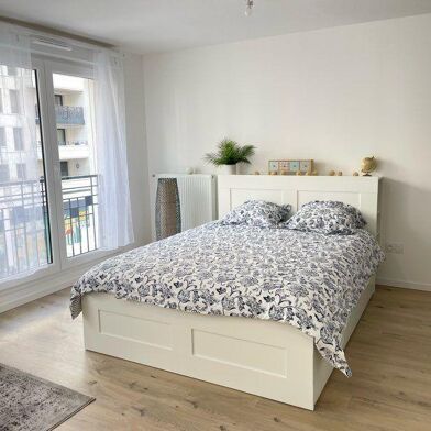 Appartement 1 pièces 1080 €