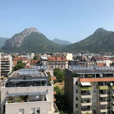 Appartement 1 pièces 530 €