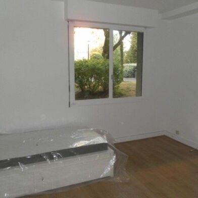 Appartement 1 pièces 720 €