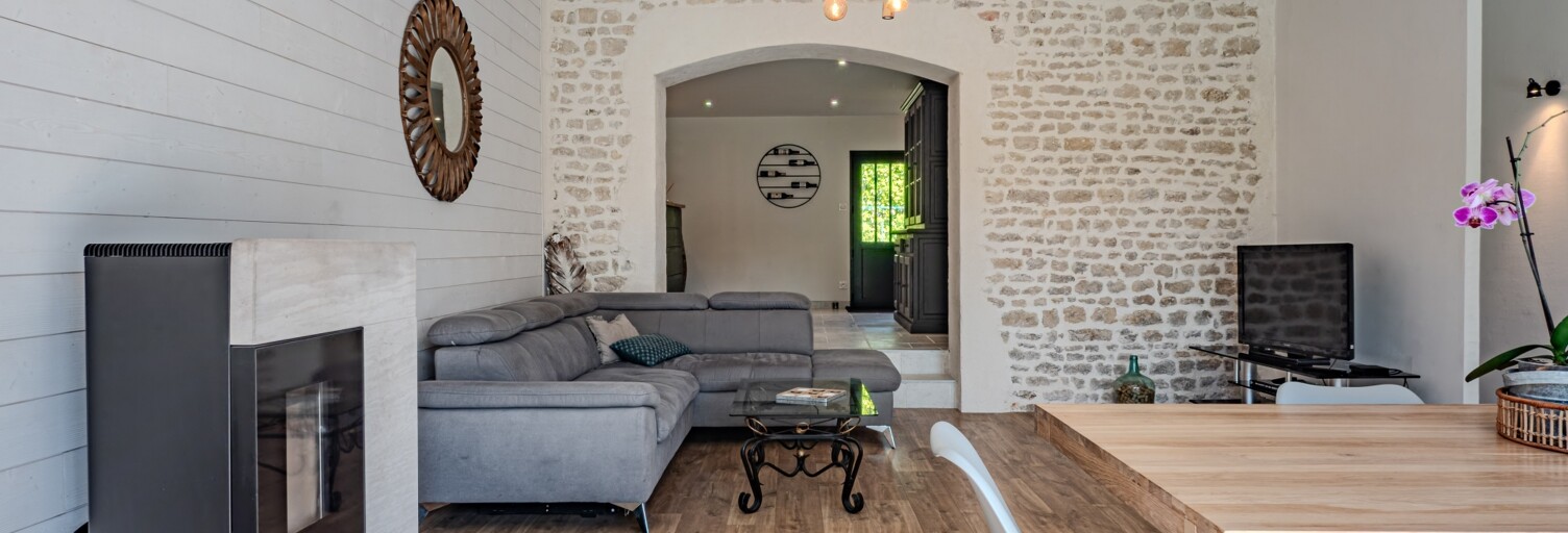 Maison 9 Pièces 265 m² à vendre à Surgères (17700)