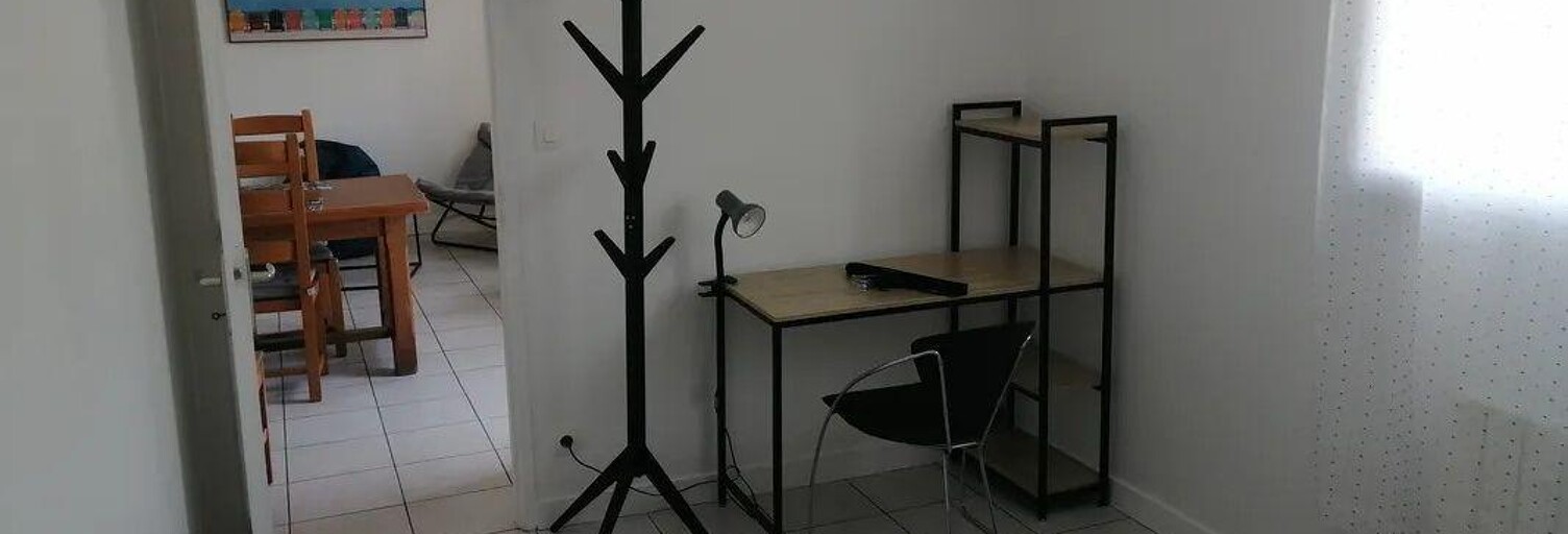 Appartement 1 Pièce 77 m² à louer à La Rochelle (17000)