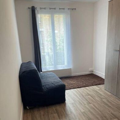 Appartement 1 pièces 830 €
