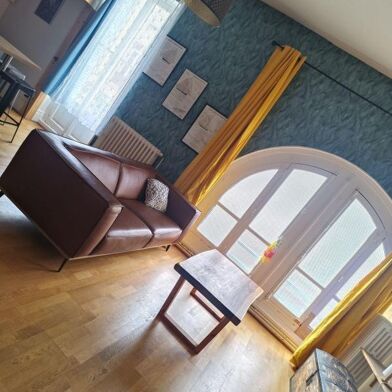 Appartement 2 pièces 700 €