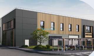 Local industriel  1837 m² à louer à Wissous (91320)