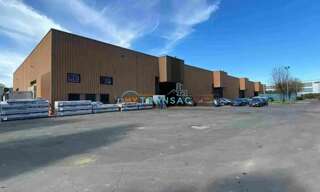 Local industriel  2800 m² à louer à Croissy-Beaubourg (77183)