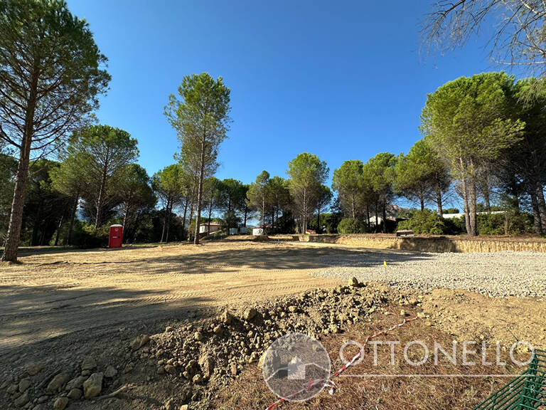 Terrain constructible viabilisé Roquebrune-Sur-Argens 500 m2 — photo 1