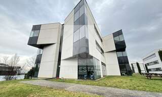 Bureau  3939 m² à louer à Saint-Priest (69800)