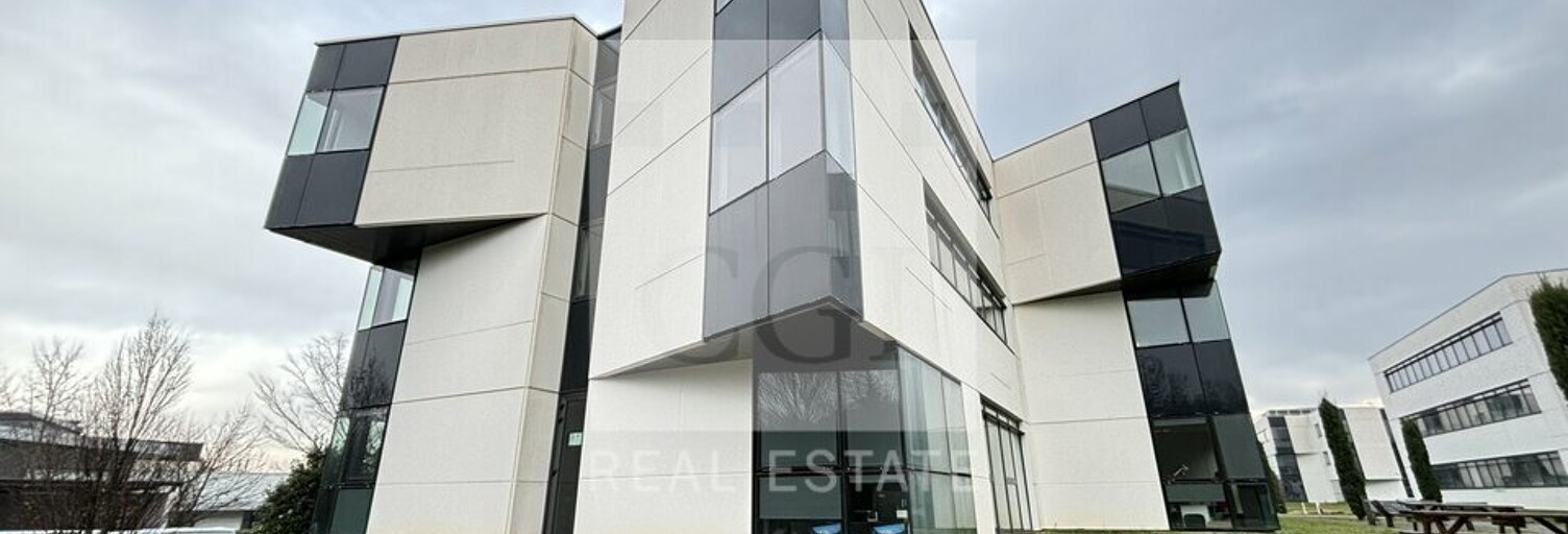 Bureau  3939 m² à louer à Saint-Priest (69800)