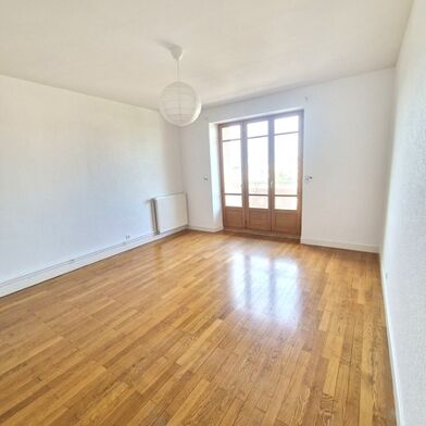 Appartement 3 pièces 850 €