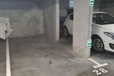 Garage  24000 €