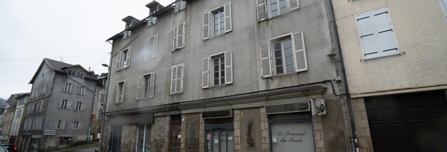Appartement  334 m² à vendre à Tulle (19000)