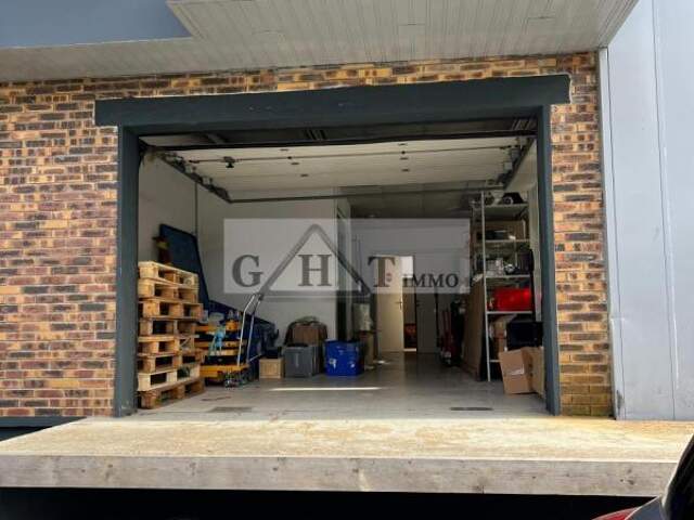 ENTREPOT BUREAU 350M² A LOUER AUX ULIS — photo du bien